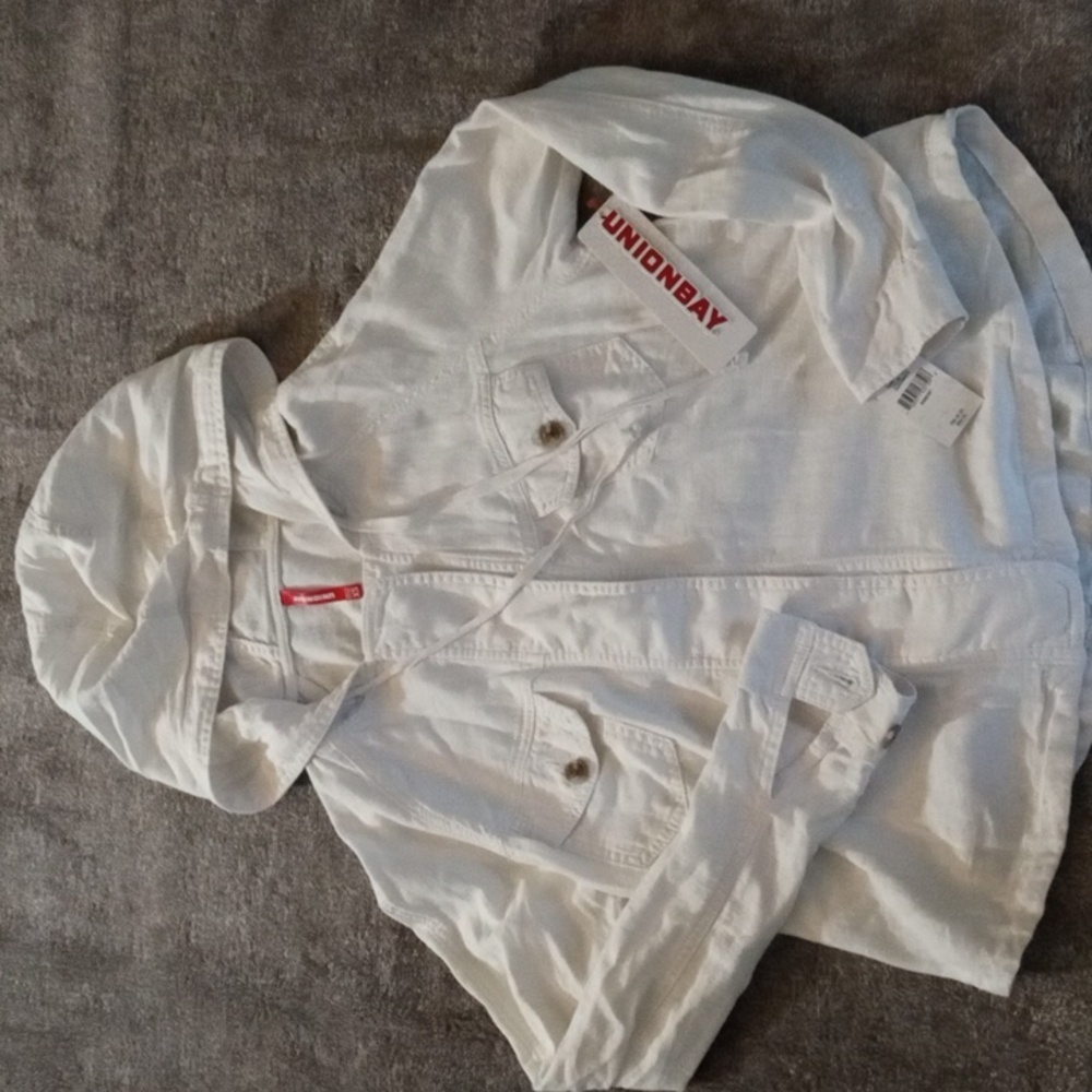 UNIONBAY NWT Clarice Paperwhite linen blend hooded top
